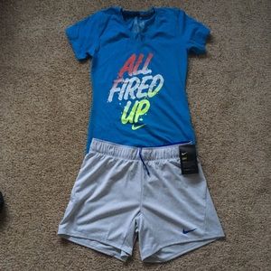 New Nike Women’s Running Shirt and Shorts Lots XS